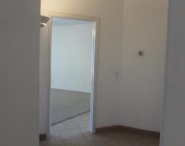 1042 E Canyon Way - Photo Thumbnail 18