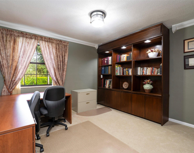 6556 Nw 87th Avenue - Photo Thumbnail 28