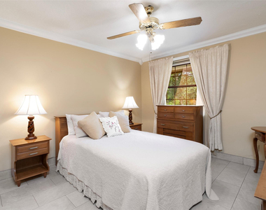 6556 Nw 87th Avenue - Photo Thumbnail 27