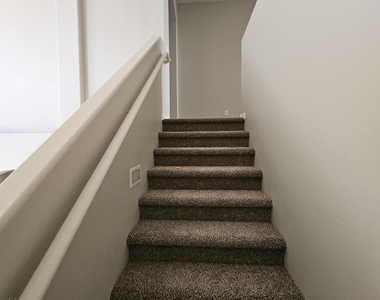 2065 E Hulet Place - Photo Thumbnail 11