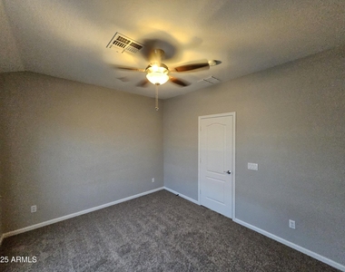 2065 E Hulet Place - Photo Thumbnail 25