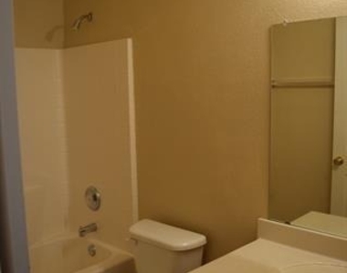 4105 Capstone Drive - Photo Thumbnail 4