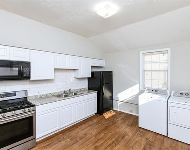 4722 Mccart Avenue - Photo Thumbnail 1