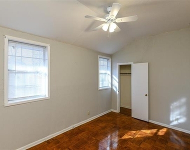 4722 Mccart Avenue - Photo Thumbnail 8