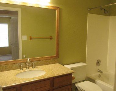 853 E Constitution Drive - Photo Thumbnail 13