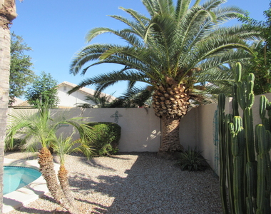 853 E Constitution Drive - Photo Thumbnail 27