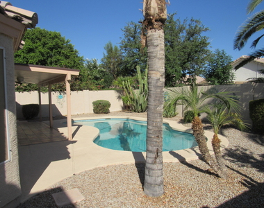 853 E Constitution Drive - Photo Thumbnail 25