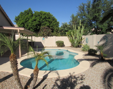 853 E Constitution Drive - Photo Thumbnail 26