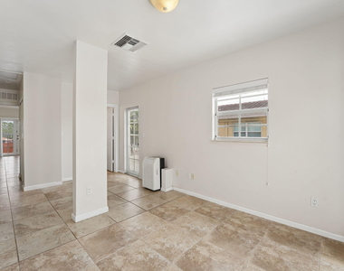 819 Sw 7th Avenue - Photo Thumbnail 29