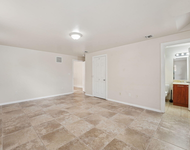 819 Sw 7th Avenue - Photo Thumbnail 18