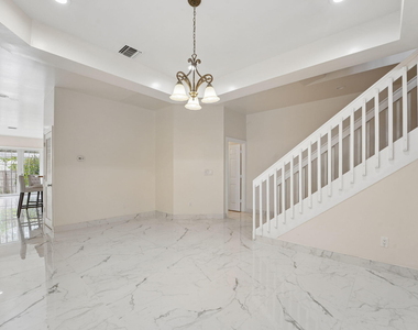 819 Sw 7th Avenue - Photo Thumbnail 10