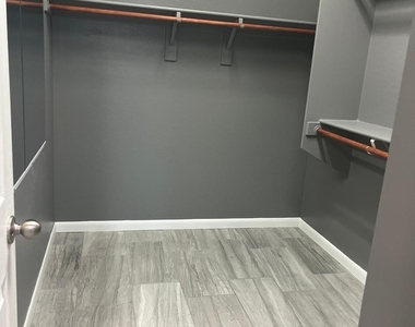 8503 W Peppertree Lane - Photo Thumbnail 20