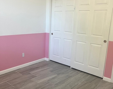 8503 W Peppertree Lane - Photo Thumbnail 30