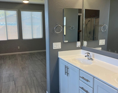 8503 W Peppertree Lane - Photo Thumbnail 25