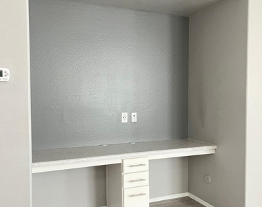 8503 W Peppertree Lane - Photo Thumbnail 36