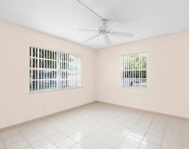 3230 Nw 102nd Terrace - Photo Thumbnail 11