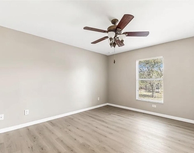 9792 Deerfoot Drive - Photo Thumbnail 2
