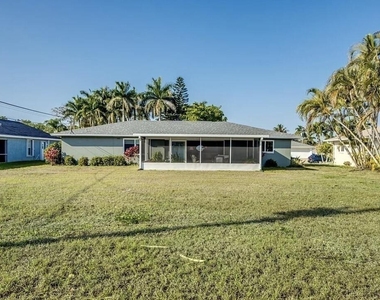4425 Se 13th Avenue - Photo Thumbnail 9