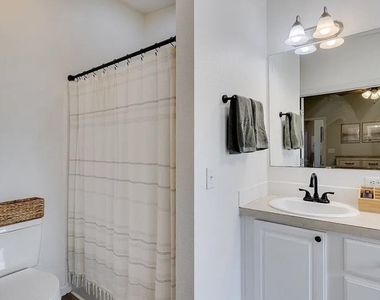2010 S Montana Circle - Photo Thumbnail 9