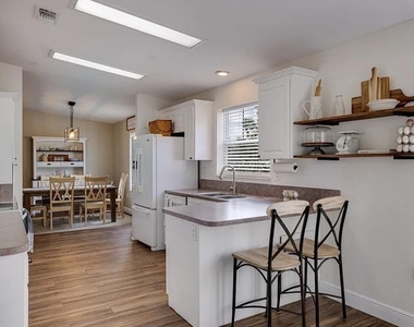 2010 S Montana Circle - Photo Thumbnail 6