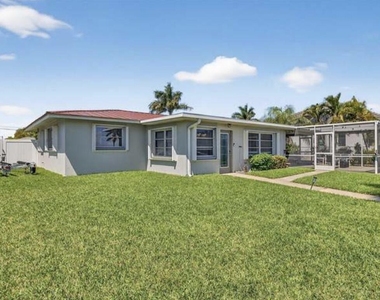 3417 Se 17th Avenue - Photo Thumbnail 6