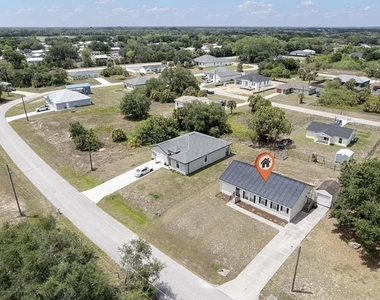 2040 S Montana Circle - Photo Thumbnail 16