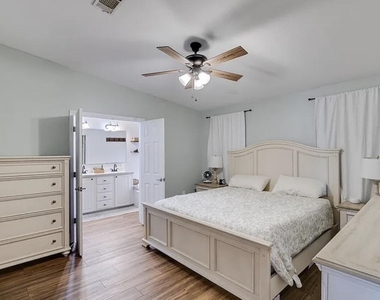 2040 S Montana Circle - Photo Thumbnail 11
