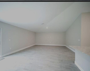 374 Pennfield Street - Photo Thumbnail 11