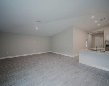 374 Pennfield Street - Photo Thumbnail 12