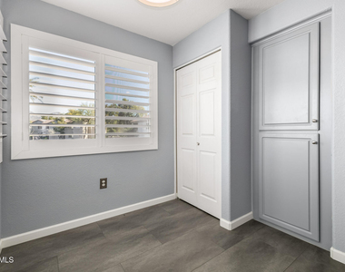9555 E Raintree Drive - Photo Thumbnail 15