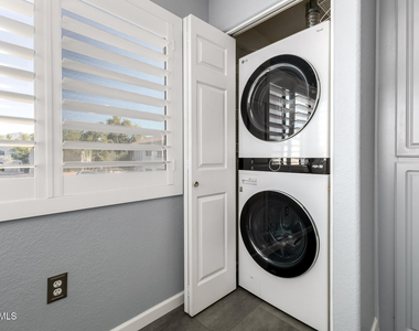 9555 E Raintree Drive - Photo Thumbnail 16