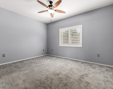 9555 E Raintree Drive - Photo Thumbnail 13