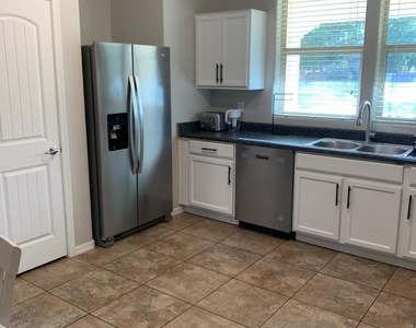 1415 S Terrace Road - Photo Thumbnail 3