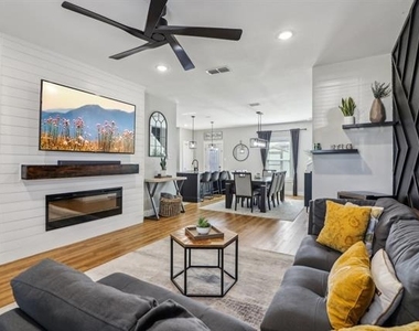 6165 River Pointe Drive - Photo Thumbnail 6