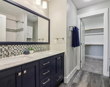 6165 River Pointe Drive - Photo Thumbnail 21