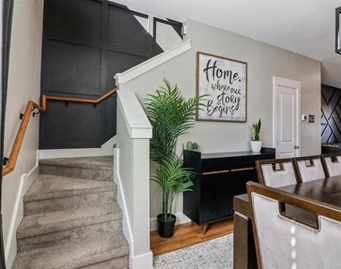 6165 River Pointe Drive - Photo Thumbnail 10