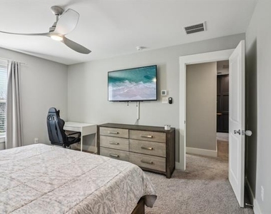 6165 River Pointe Drive - Photo Thumbnail 20