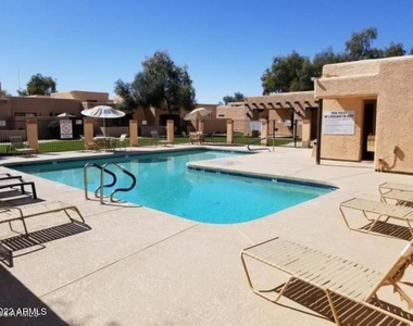 8940 W Olive Avenue - Photo Thumbnail 2