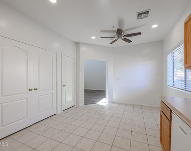 8940 W Olive Avenue - Photo Thumbnail 6