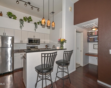14250 W Wigwam Boulevard - Photo Thumbnail 6