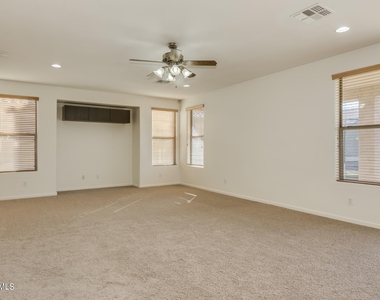 5733 W Plum Road - Photo Thumbnail 16