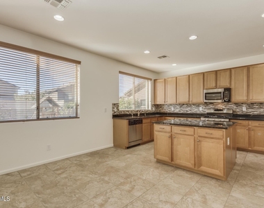 5733 W Plum Road - Photo Thumbnail 8