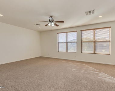 5733 W Plum Road - Photo Thumbnail 19