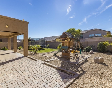 5733 W Plum Road - Photo Thumbnail 34