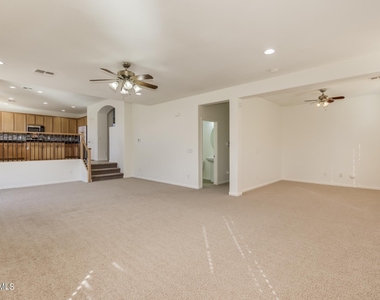 5733 W Plum Road - Photo Thumbnail 14