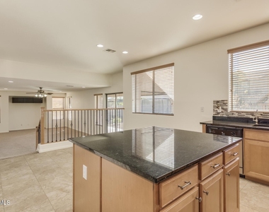 5733 W Plum Road - Photo Thumbnail 12