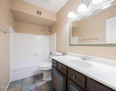 2812 S Cottonwood Drive - Photo Thumbnail 19