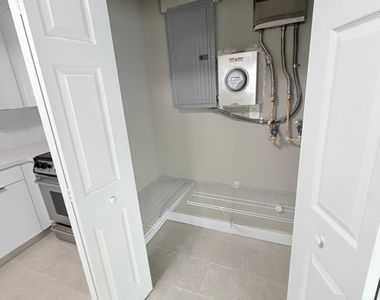 1390 W 37th Street - Photo Thumbnail 10
