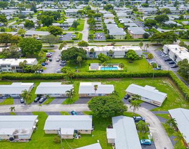 2722 Peer Lane - Photo Thumbnail 15