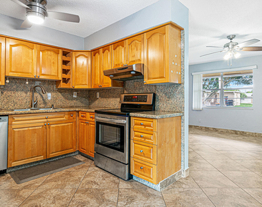 2722 Peer Lane - Photo Thumbnail 3